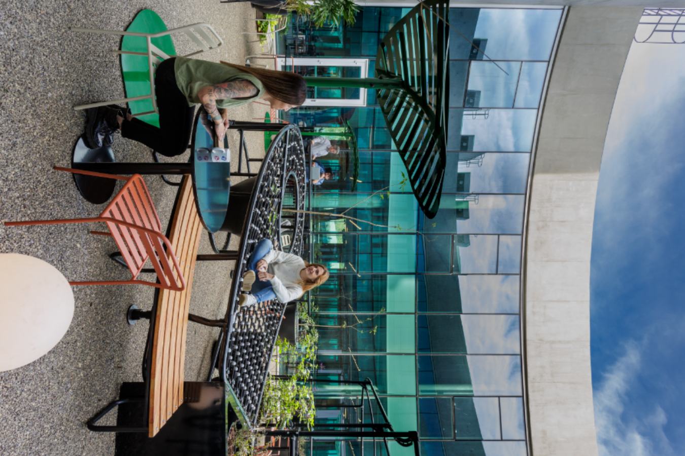 Uala Offices 2024 - Landscaped office courtyard providing outdoor work and relaxation space - Contract Workplaces(0).jpg